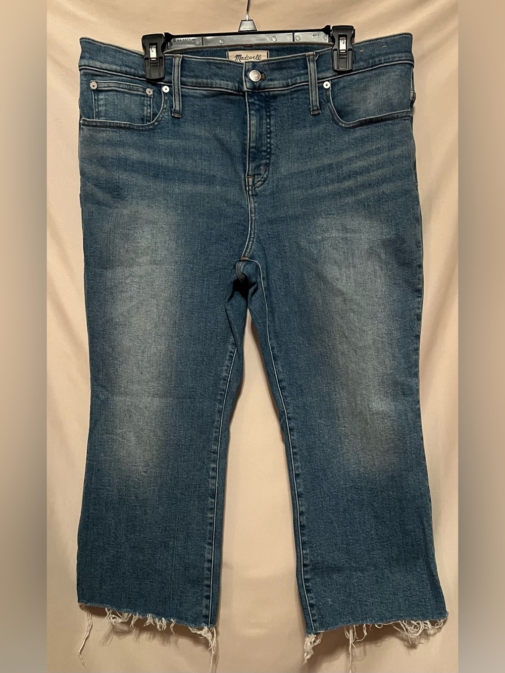 Madewell Mid-Rise Kick Out Jeans with Raw Hem Size 32P